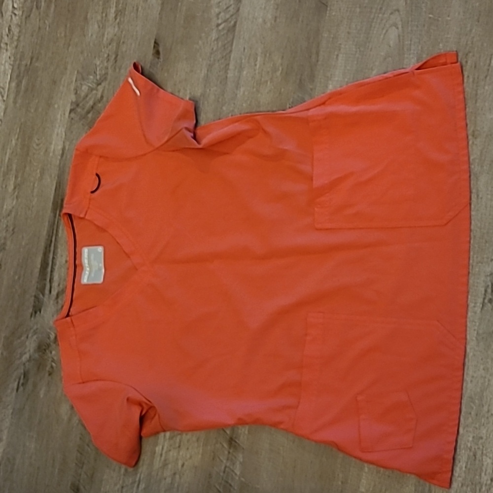 Skechers coral scrub top
